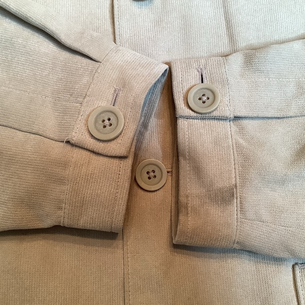 Linea Uomo button down shirt jacket, beige, 2 exterior pockets, 3 interior, XL - Picture 10 of 16